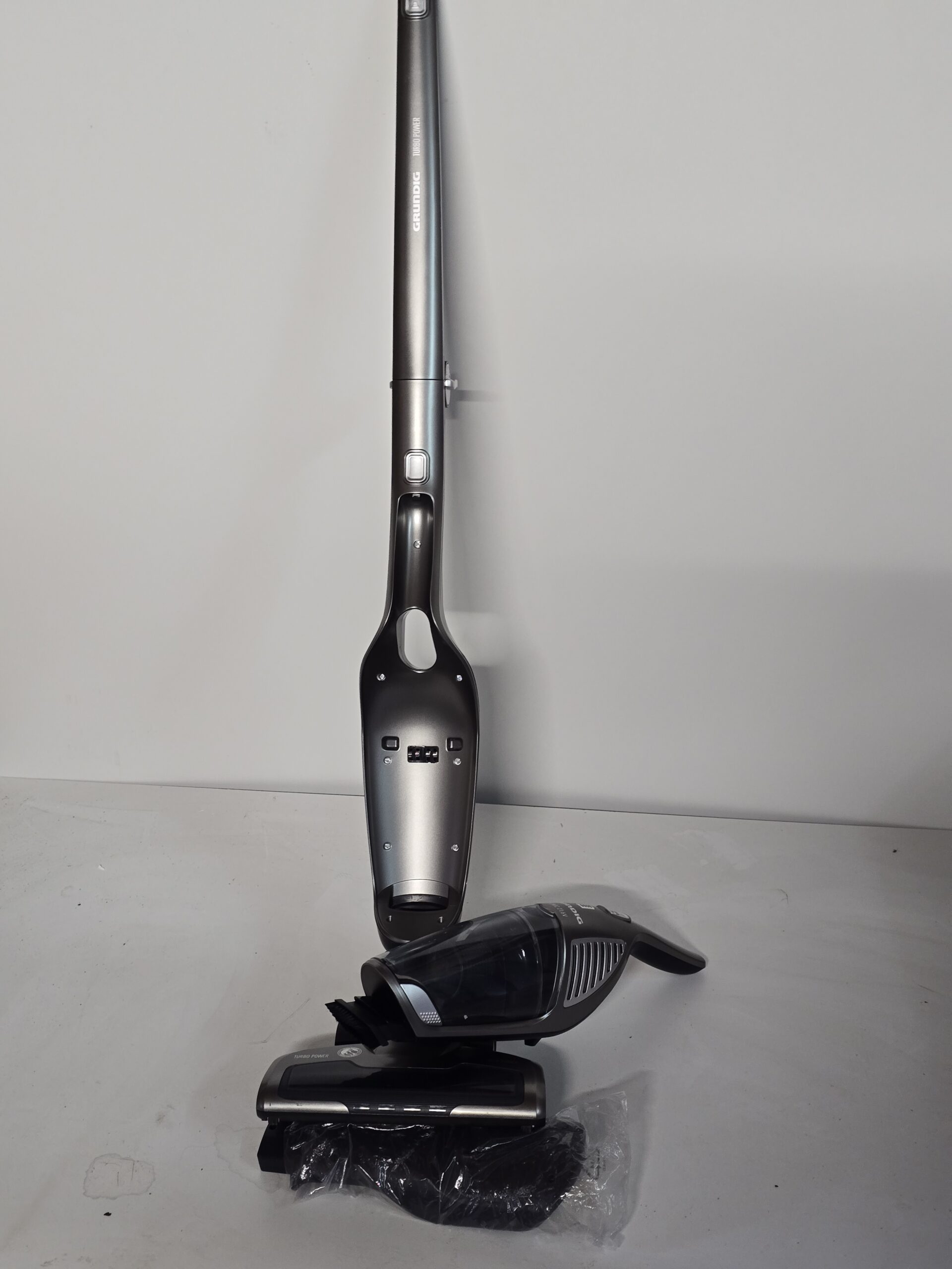 Resigilat - Aspirator Grundig VCH 9832, 120 W, 0.5 Litri, 75 Minute Autonomie